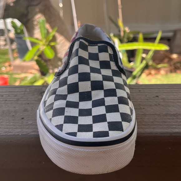 Vans, checkered and colorful - Picture 6 of 7